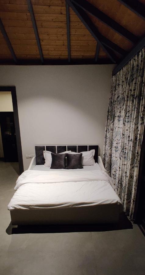 Shakuntala Farms - Rustic Farmstay With Modern Comforts Насик Экстерьер фото